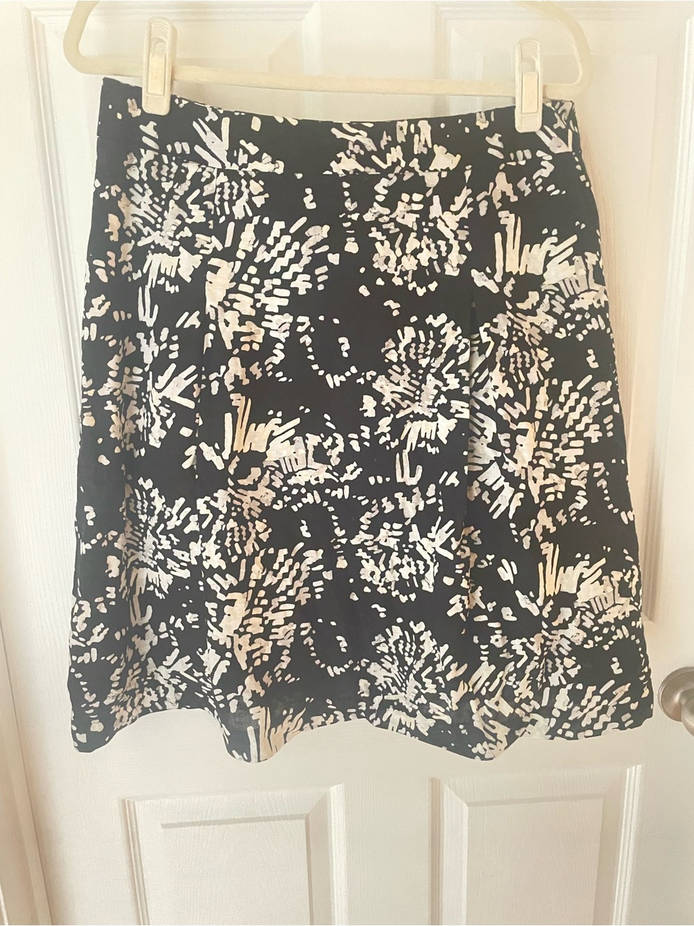 Black & White Abstract Print A-Line Skirt in Natural Fibers